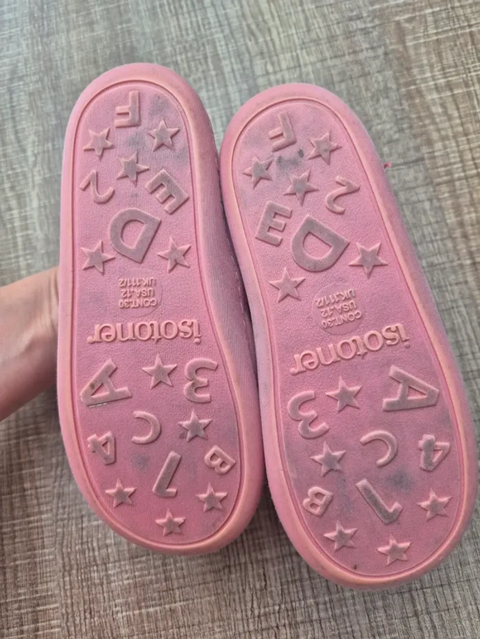 Chaussons Isotoner licornes 30 en très bon état - photo numéro 3