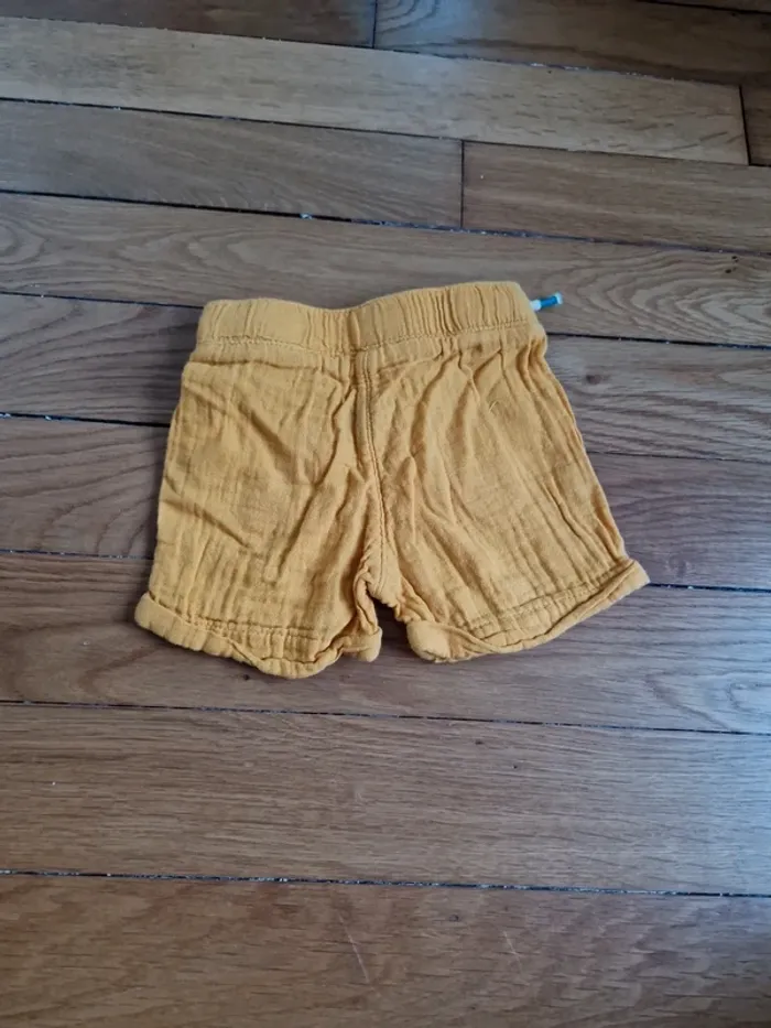 Short jaune Obaibi - 12 mois - photo numéro 2