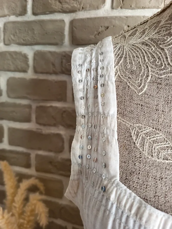 Robe bohème blanche avec sequins Jacqueline Riu - photo numéro 18