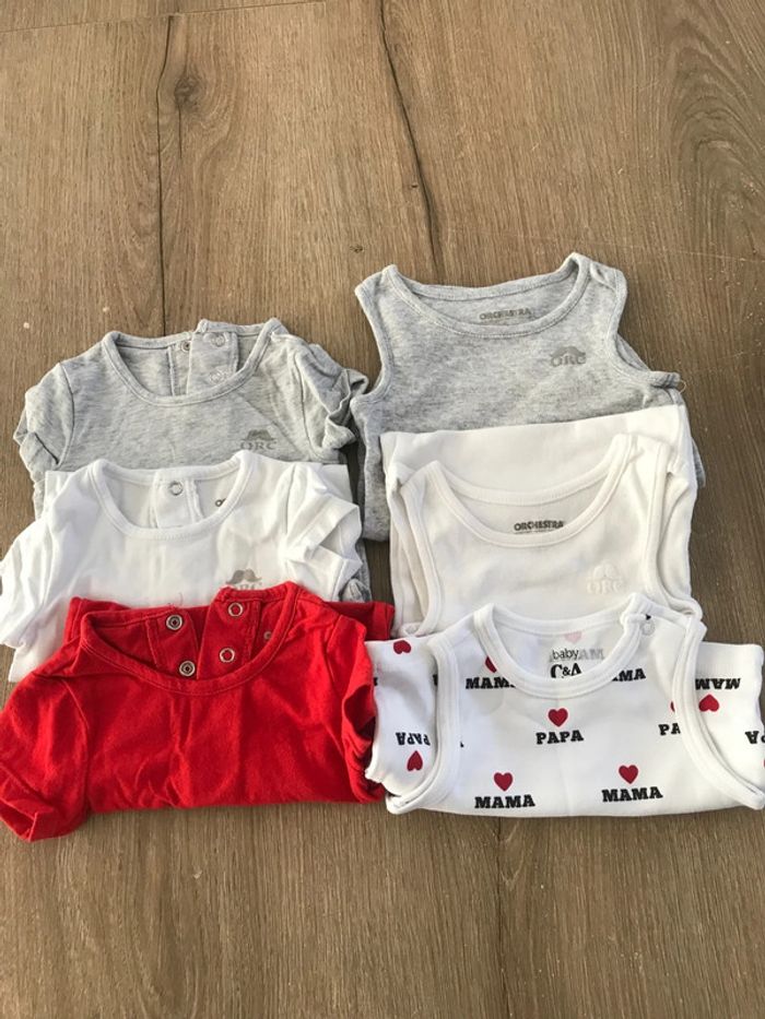 Lot 6 bodies 3 mois