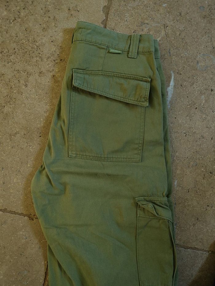 Cargo vert Pull & Bear taille 34 - photo numéro 4