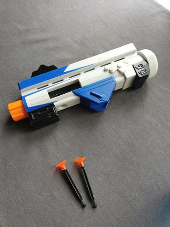 Pièce détachée pistolet à flechettes avec 2 flechettes
