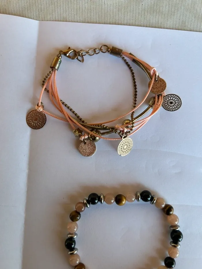 Lot bracelets - photo numéro 2