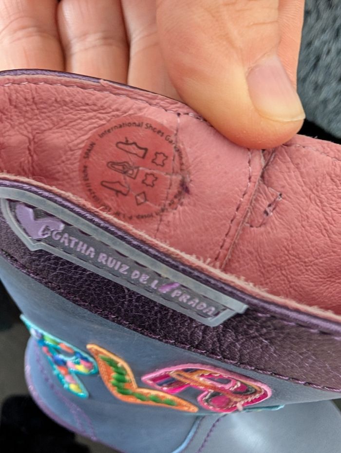 Chaussures fille tout cuir doux et souple. Taille 24. Agatha Ruiz de la Prada - photo numéro 9