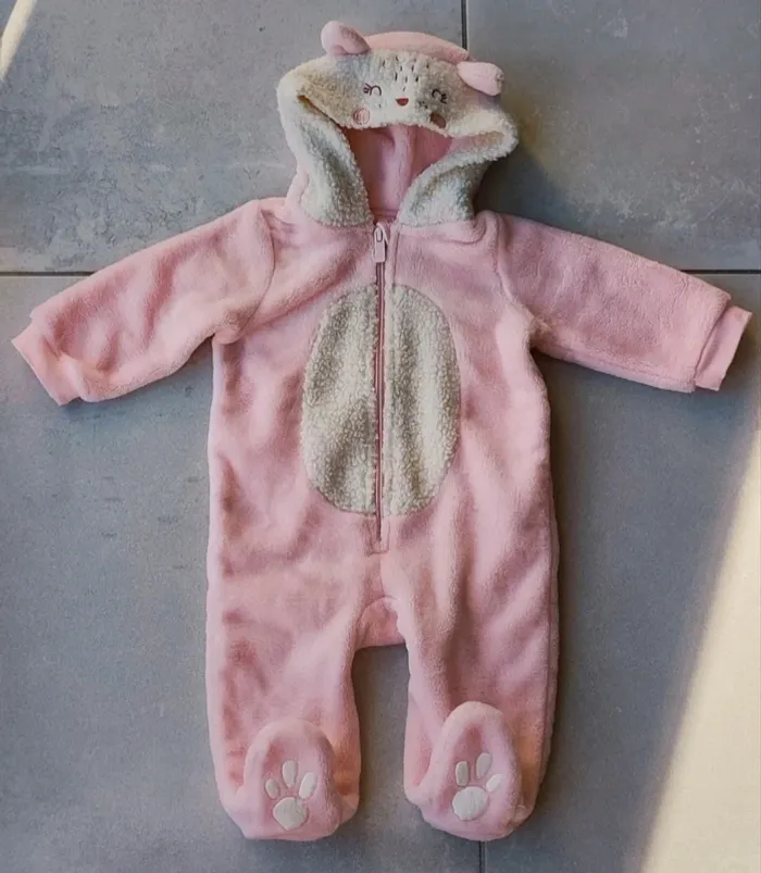 Adorable surpyjama quasi neuf taille 6 mois - marque Orchestra
