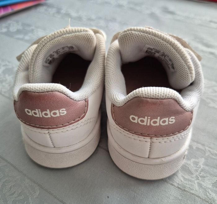 basket Adidas T.21 - photo numéro 3