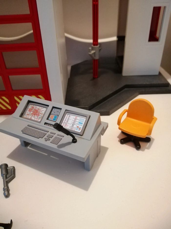 Playmobil "Caserne des pompiers" - photo numéro 8