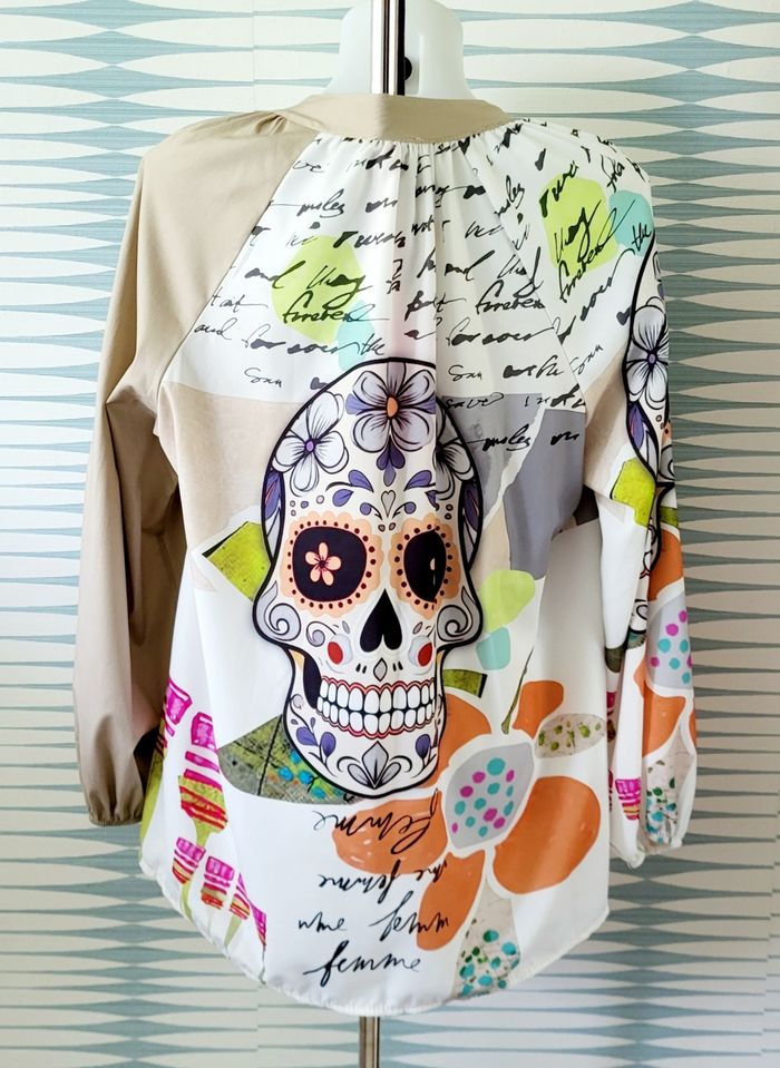 Chemise beige skull multicolore taille unique (du 44 au 50) Miss Stephy neuve avec étiquette - photo numéro 8