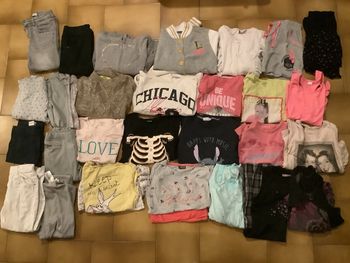 Lot 30 vêtements fille 10 ans 
