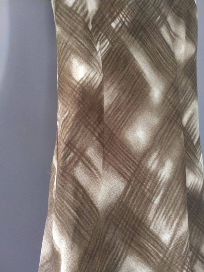 Robe T:2 neuf - photo numéro 9