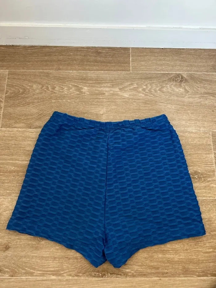 Short de sport taille XS - photo numéro 2