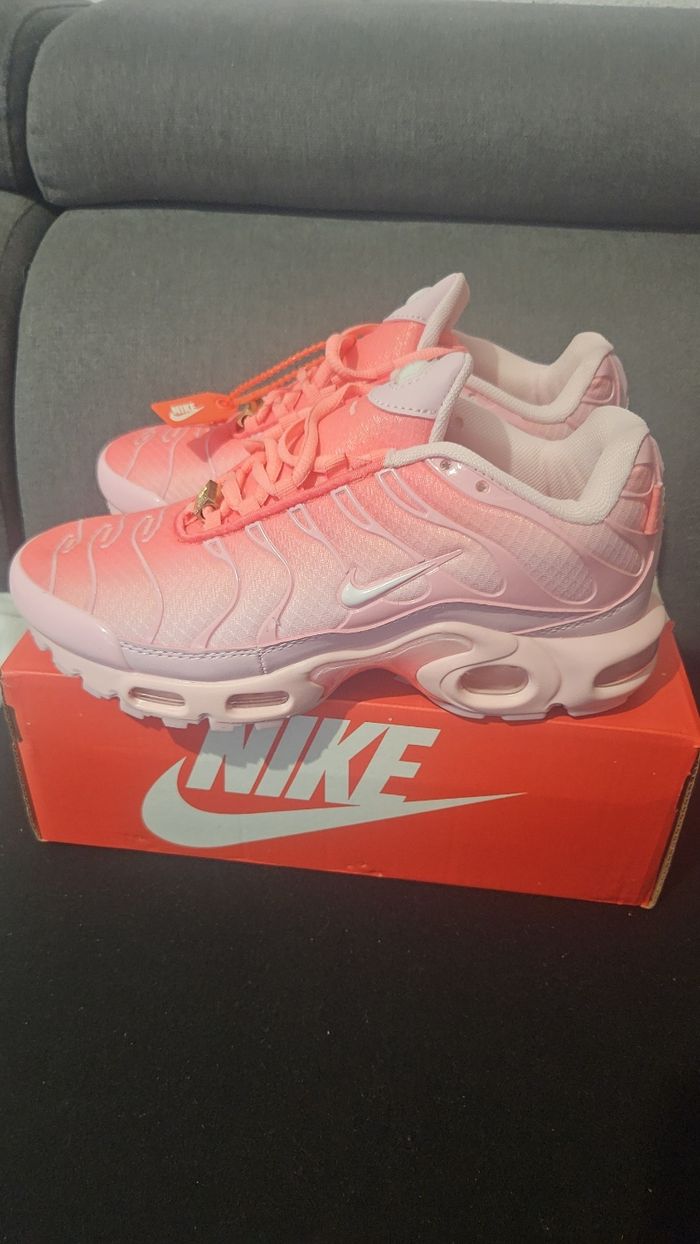 Basket nike tn neuf - photo numéro 3