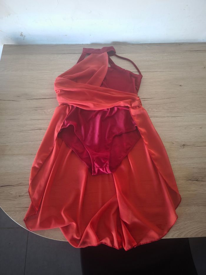 Tenue de danse justaucorps 13/14 ans