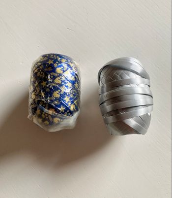 2 rubans à friser