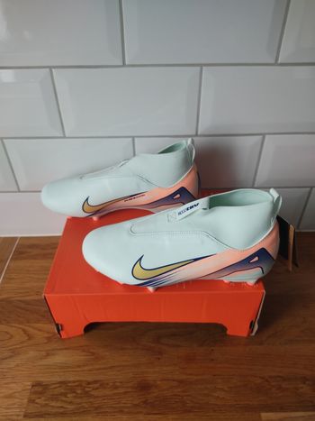Crampons Nike T 36.5