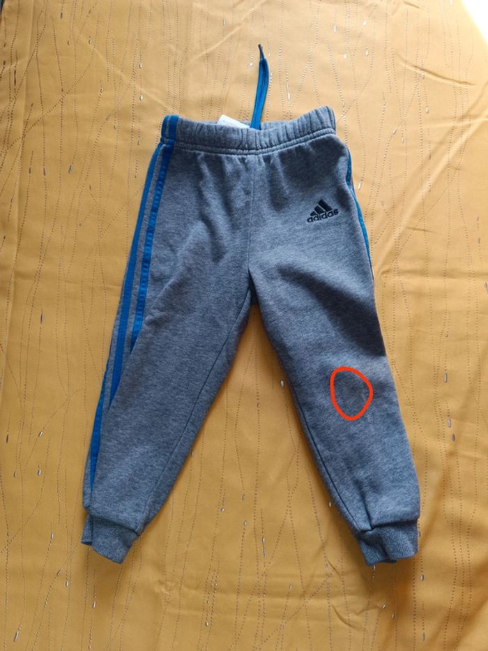 Jogging et tee-shirt Adidas 2 ans - photo numéro 6