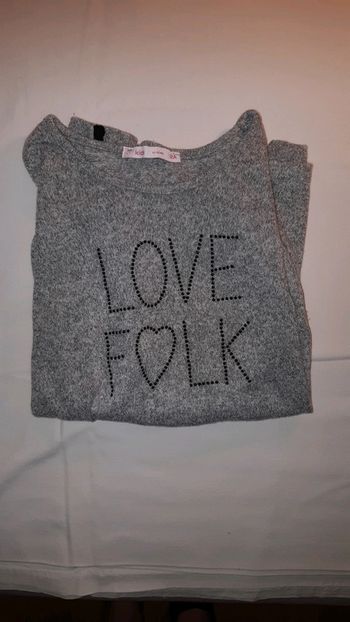 T-shirt gris Gémo pour fille en taille 12 ans.