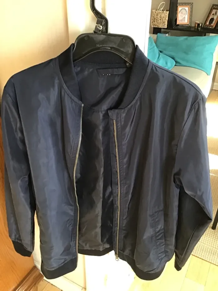 Blouson léger bleu marine 10ans