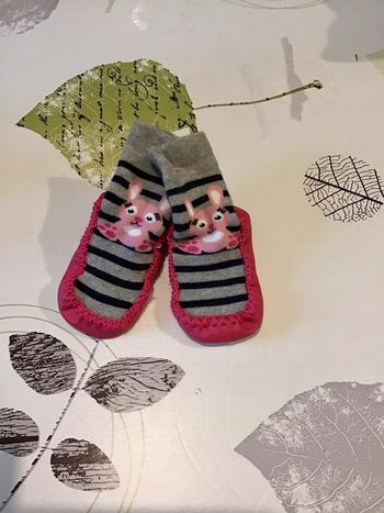 Paire de chaussons chaussettes semelle en cuir 6/9 mois