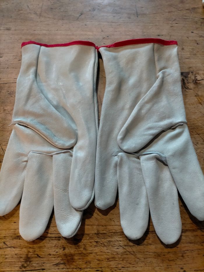 Gants de travail neufs taille 10 - photo numéro 2