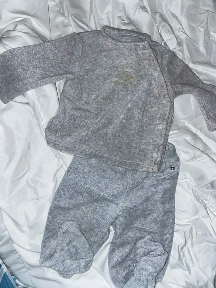 Lot de 7 pyjamas bébé fille 6-9 mois - photo numéro 7