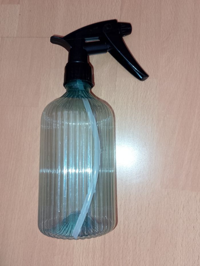Spray neuf - photo numéro 1