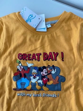 Disney - T-shirt manches courtes 3 ans - Neuf