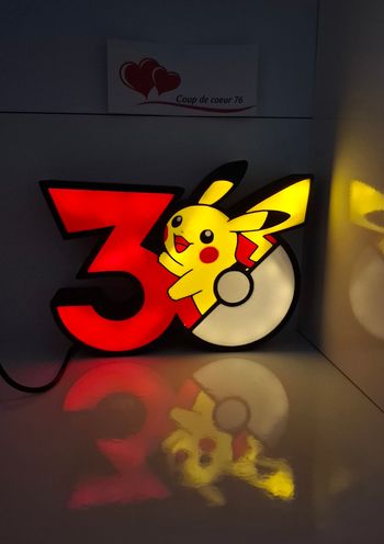 Lampe pokemon pikachu 30 ans led lumineuse neuve 