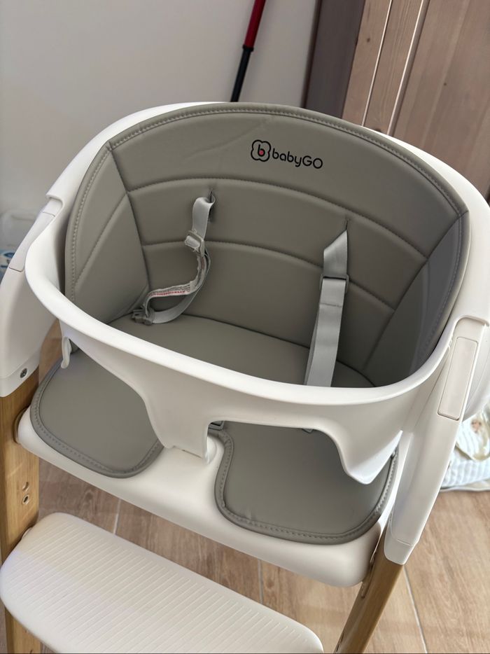 Chaise haute Babygo - photo numéro 2