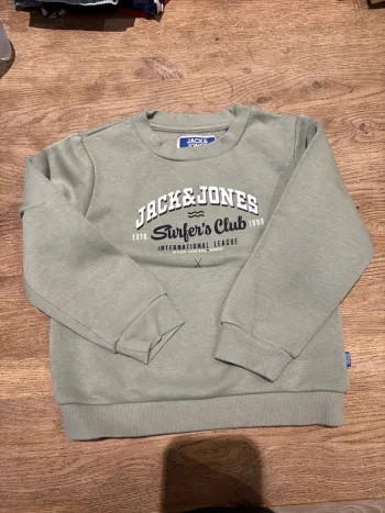Pull vert d’eau