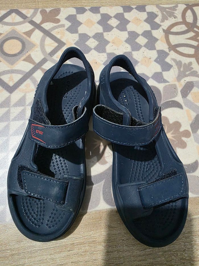 Lot 4 paires chaussures garçon (Taille 28 & 29) - Crocs, Okaïdi, H&M - photo numéro 4