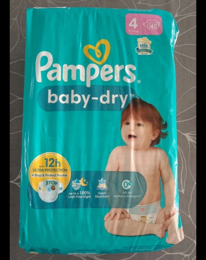 Couches Pampers