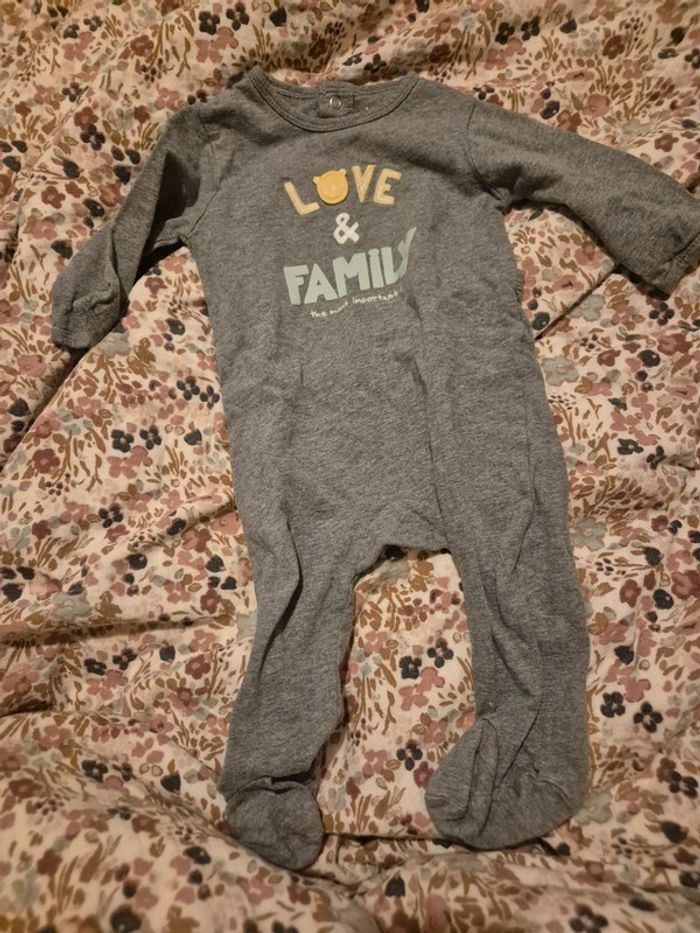 Lot 2 pyjamas fins 9 mois kiabi - photo numéro 3