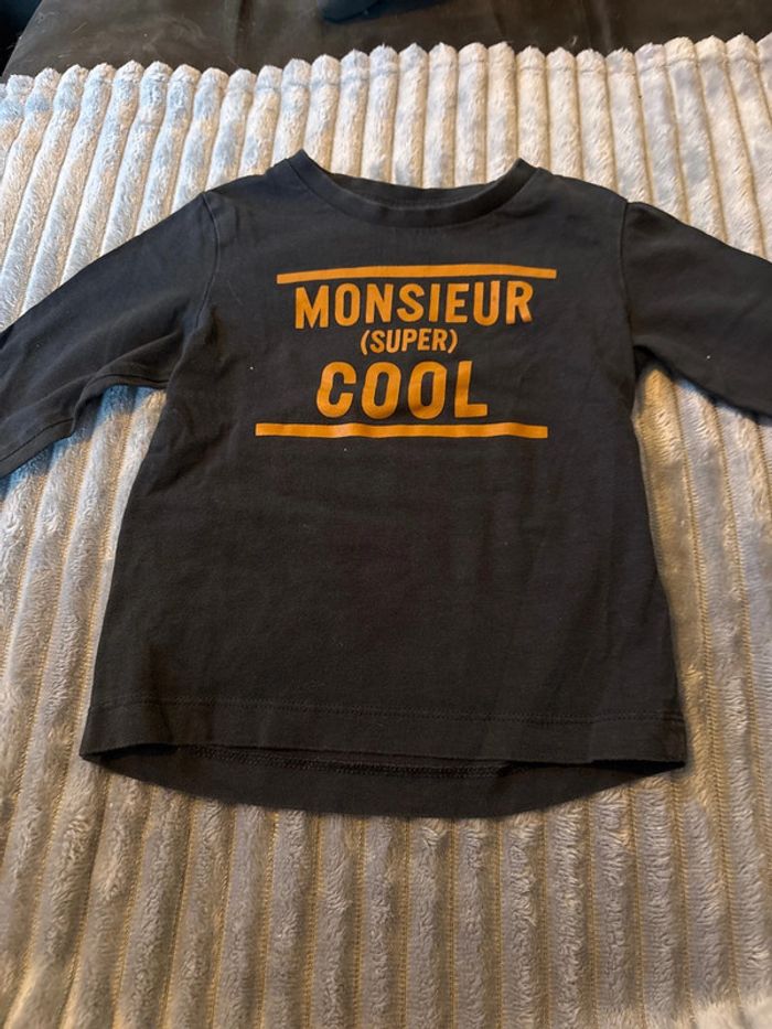 Haut noir