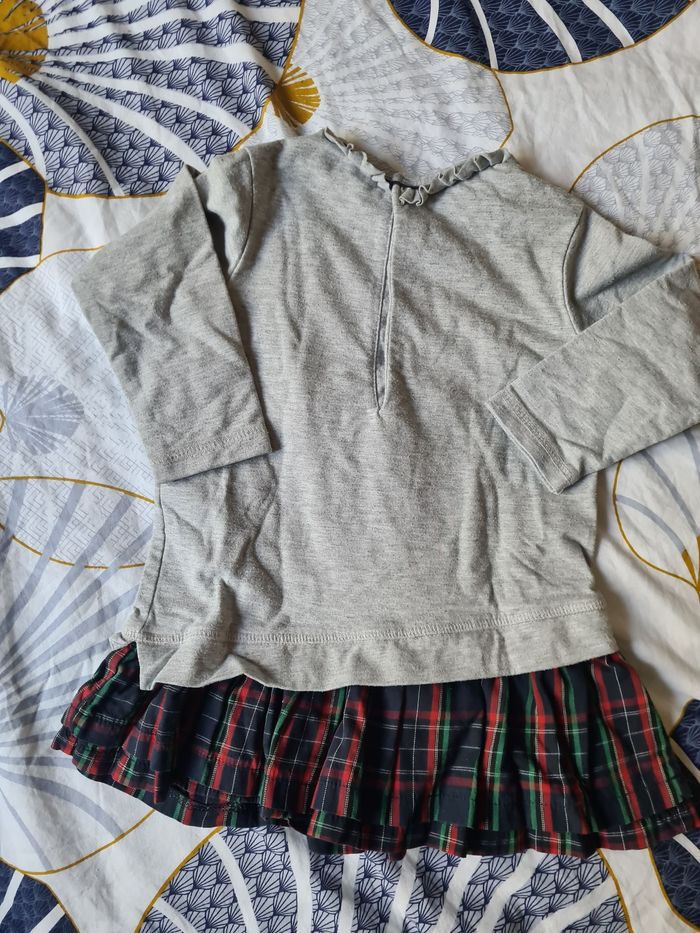 Robe. 24 mois. Mayoral. Gris clair et carreaux. - photo numéro 3