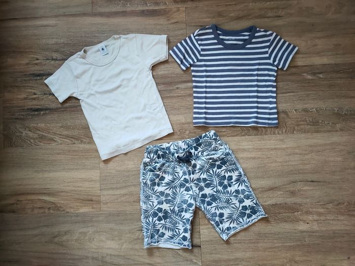 Lot de tee-shirts et short été 3 ans