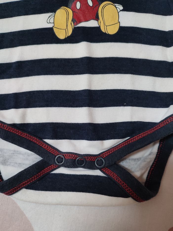 Bodies manches longues Mickey Mouse - 62 cm - Très bon état - Disney - photo numéro 2