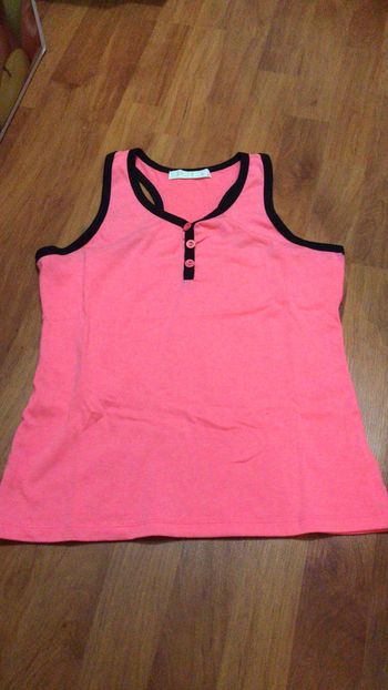 Haut rose fluo et noir taille M