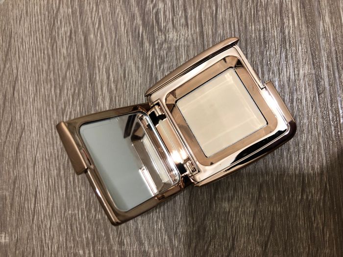 Poudre vanish Airbrush Hourglass