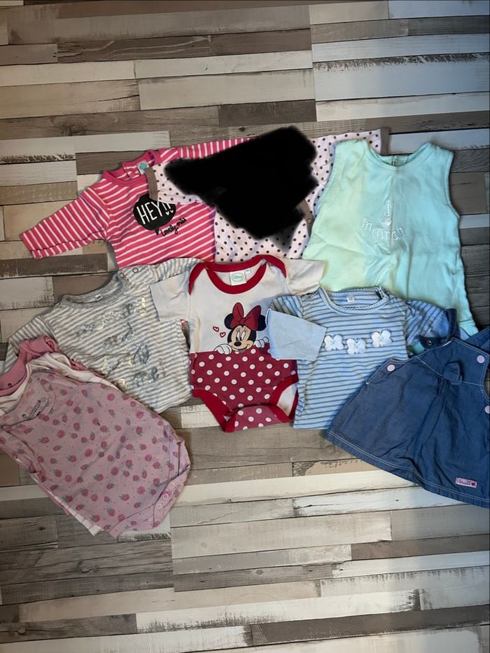 Lot de 9 vêtements bébé fille 1 moi
