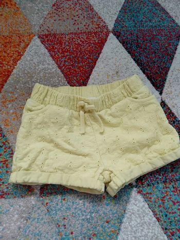 Short jaune en coton brodé 5 ans