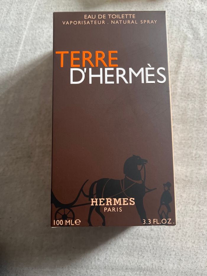 Terre d’herpès eau de toilette neuf juste sans blister 100ml 70€