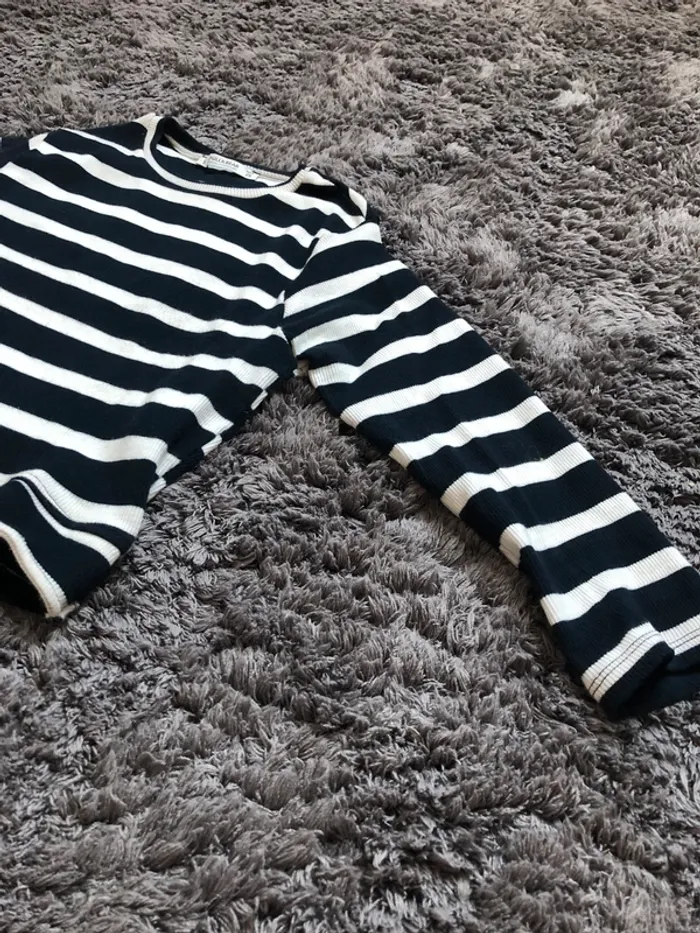 Haut crop top façon marinière - photo numéro 2