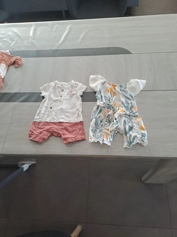 Lot ensemble bébé fille