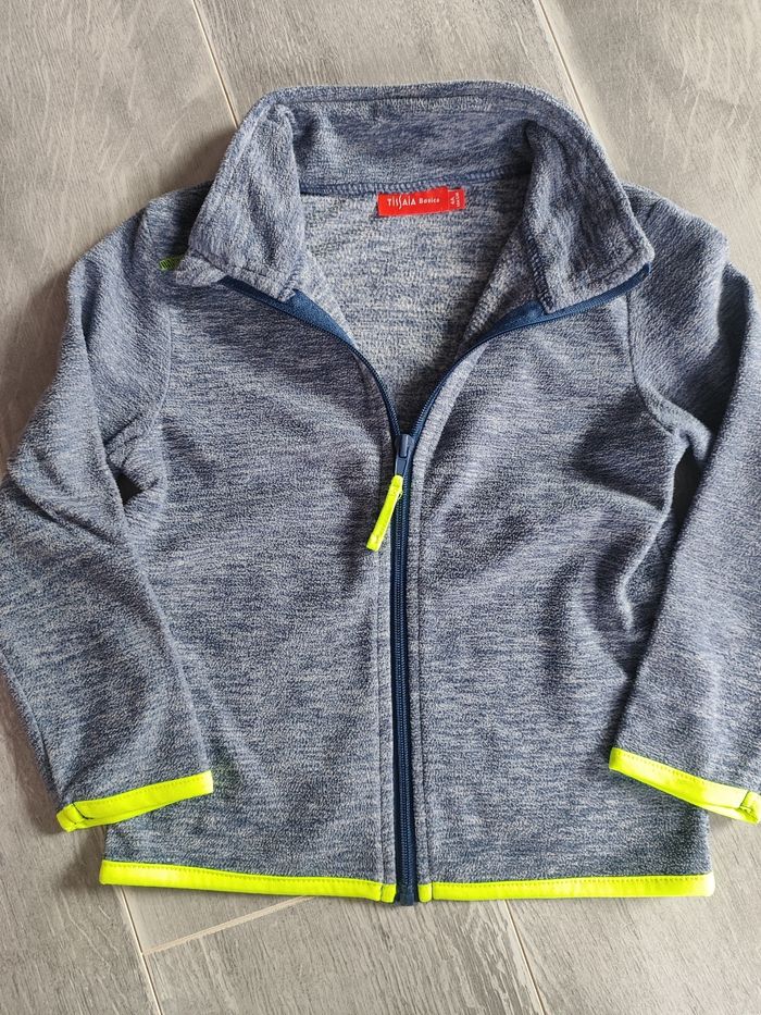 Lot de sweat 4/5  ans - photo numéro 5