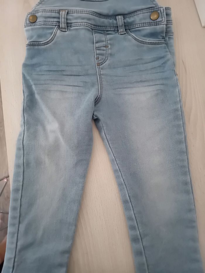 Salopette en jeans - photo numéro 2