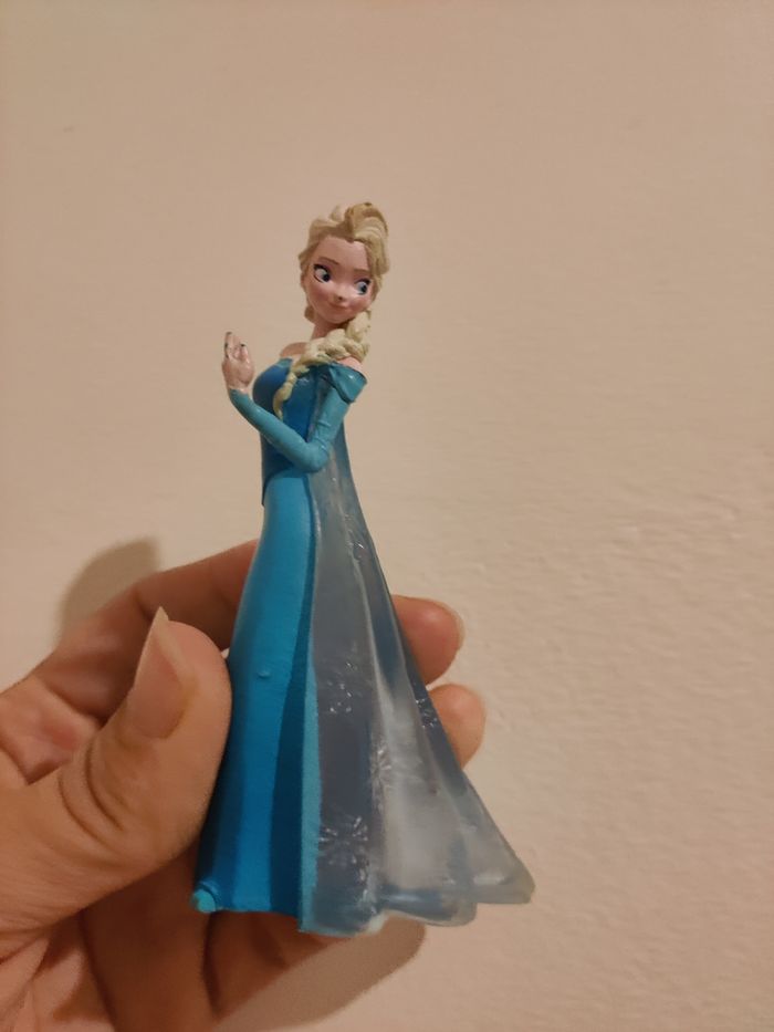 Figurine Elsa - photo numéro 4
