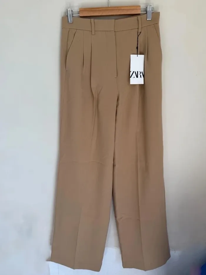 Pantalon beige Zara