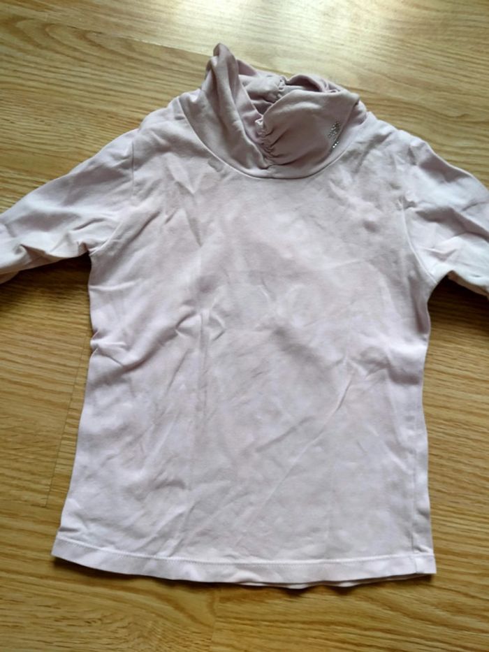 Sous pull rose. Strass
Taille 4 ans - photo numéro 3