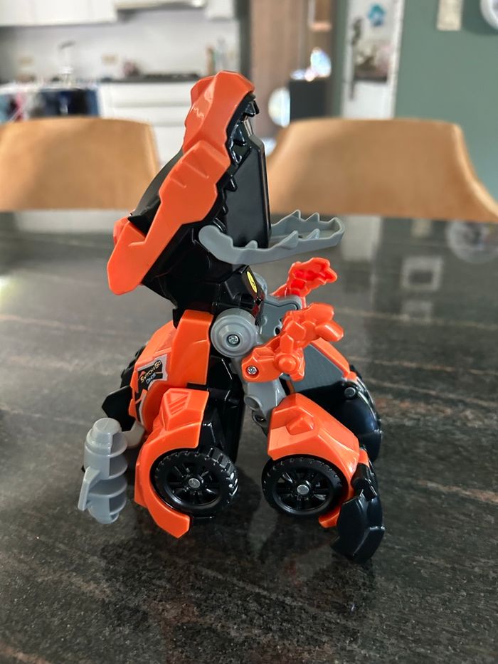 2 robots transformables - photo numéro 5